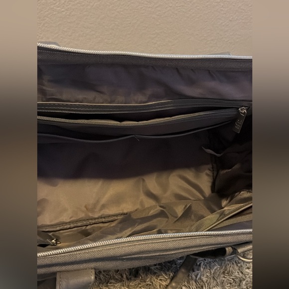 Beis Mini Weekender - Picture 3 of 5